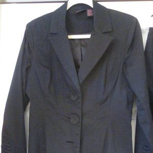 Ladies suit jacket and slim skirt black